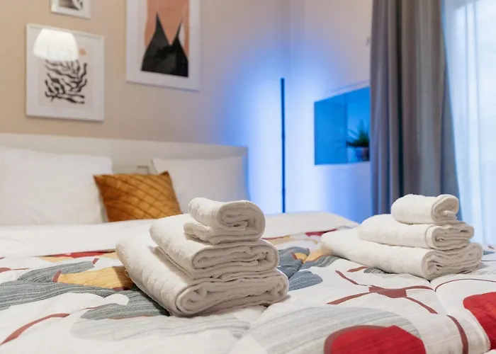 Charming 85Sqm Apartment With Panoramic City-Views