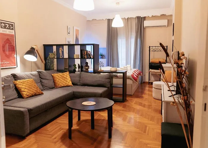 Charming 85Sqm Apartment With Panoramic City-Views